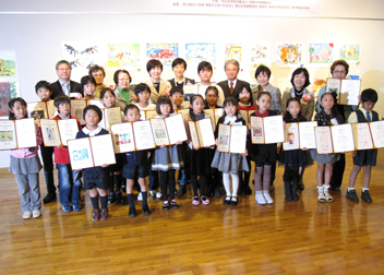 東京で日韓児童作品交流展