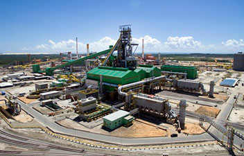 東国製鋼のブラジル製鉄所、業績回復